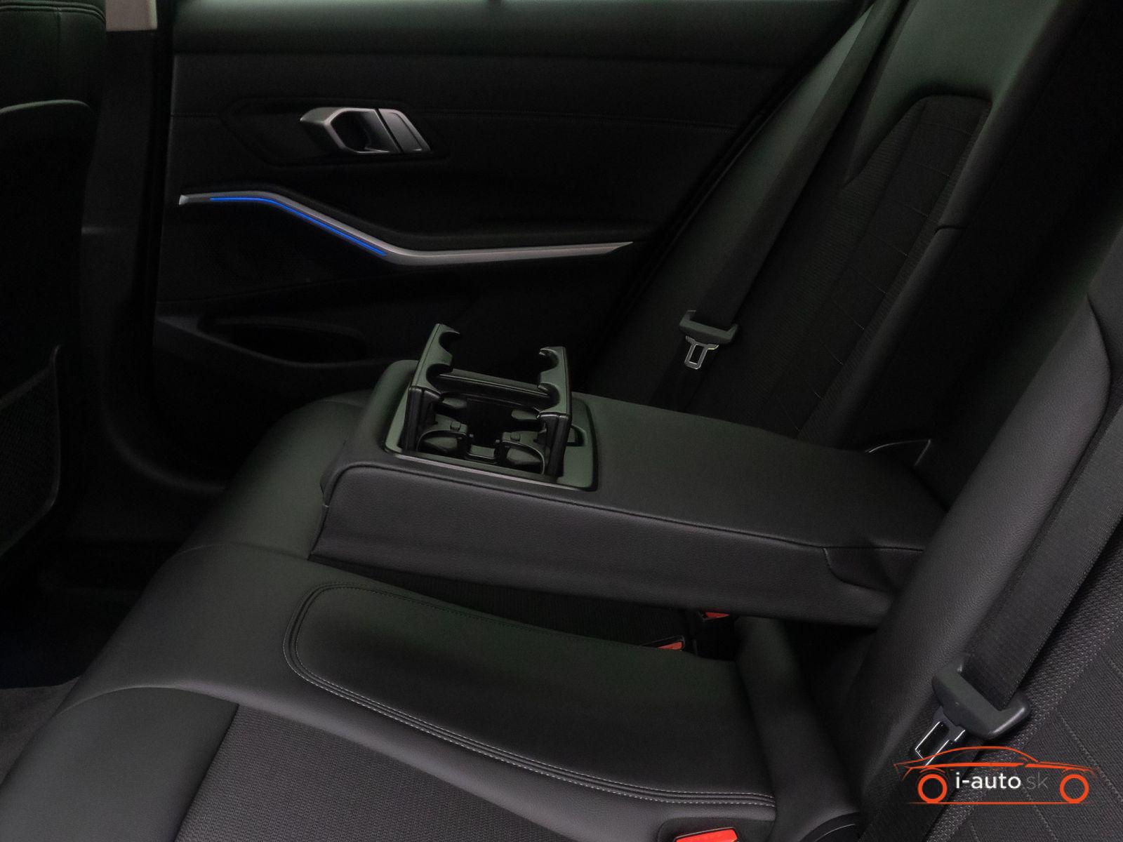 BMW 3 Touring 320d xD Sport Line za 29300€