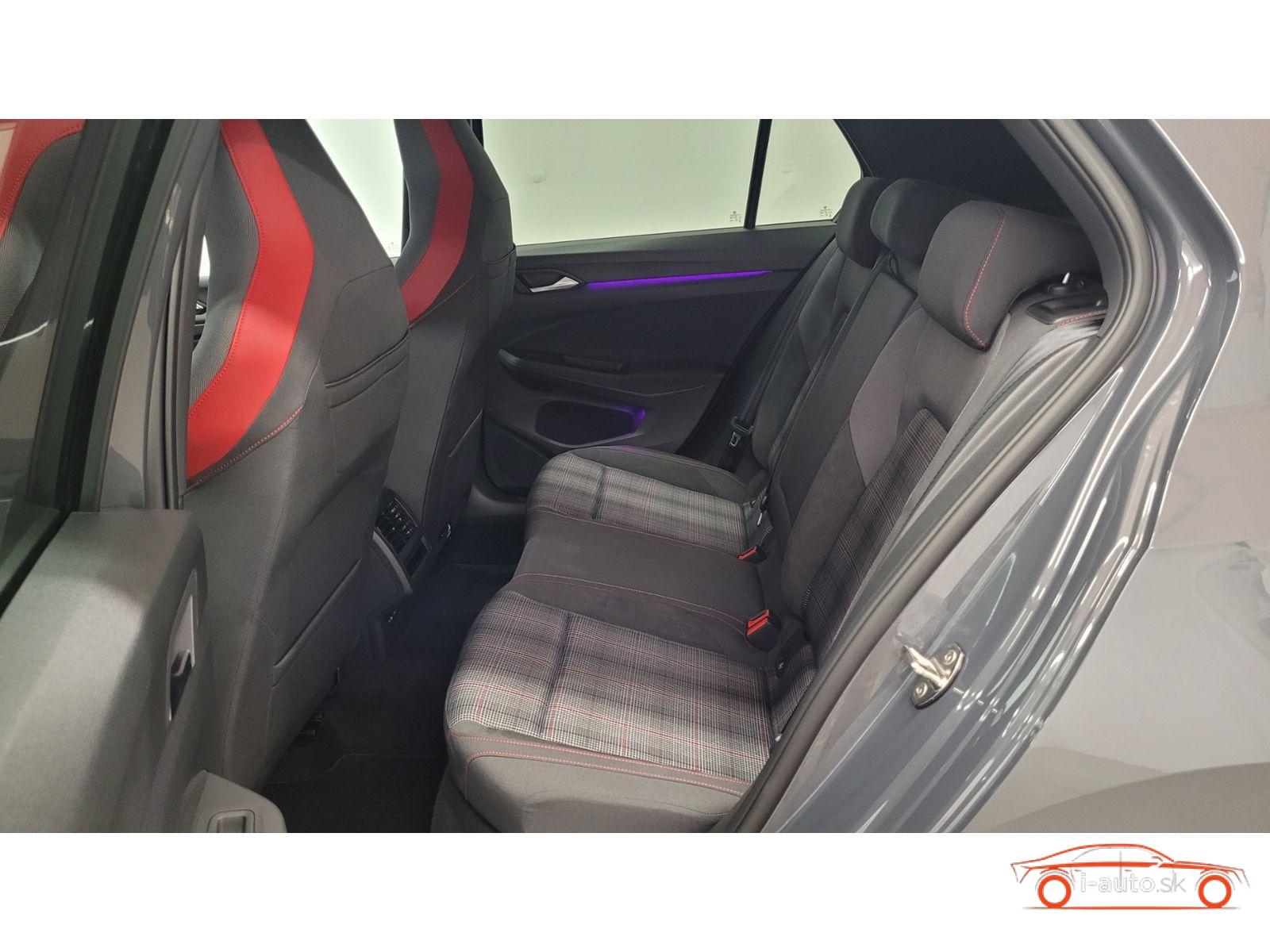 Volkswagen Golf VIII GTI 2.0 TSI DSG Black Style za 31500€