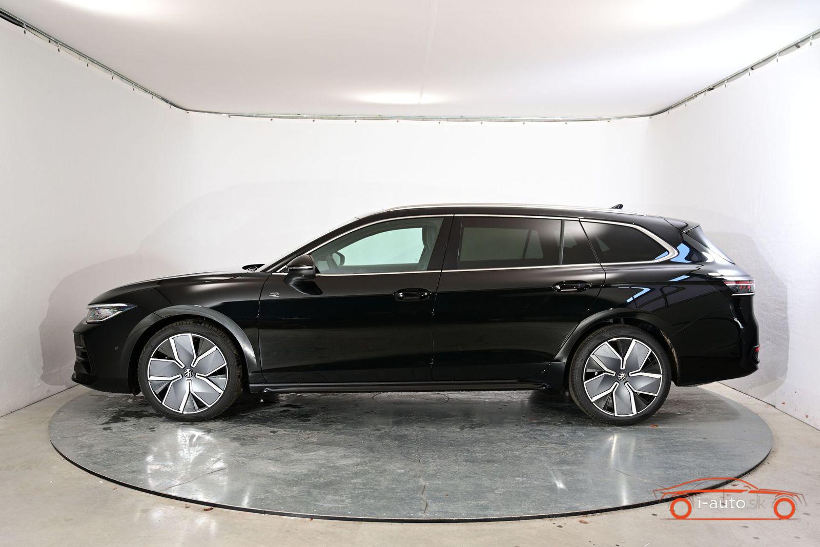 Volkswagen Passat Alltrack Passat Variant R-Line  za 48500€
