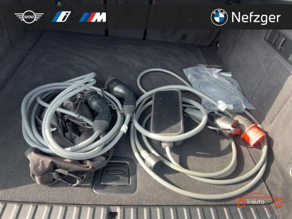 BMW iX xDrive40 Premium Plus za 45710€