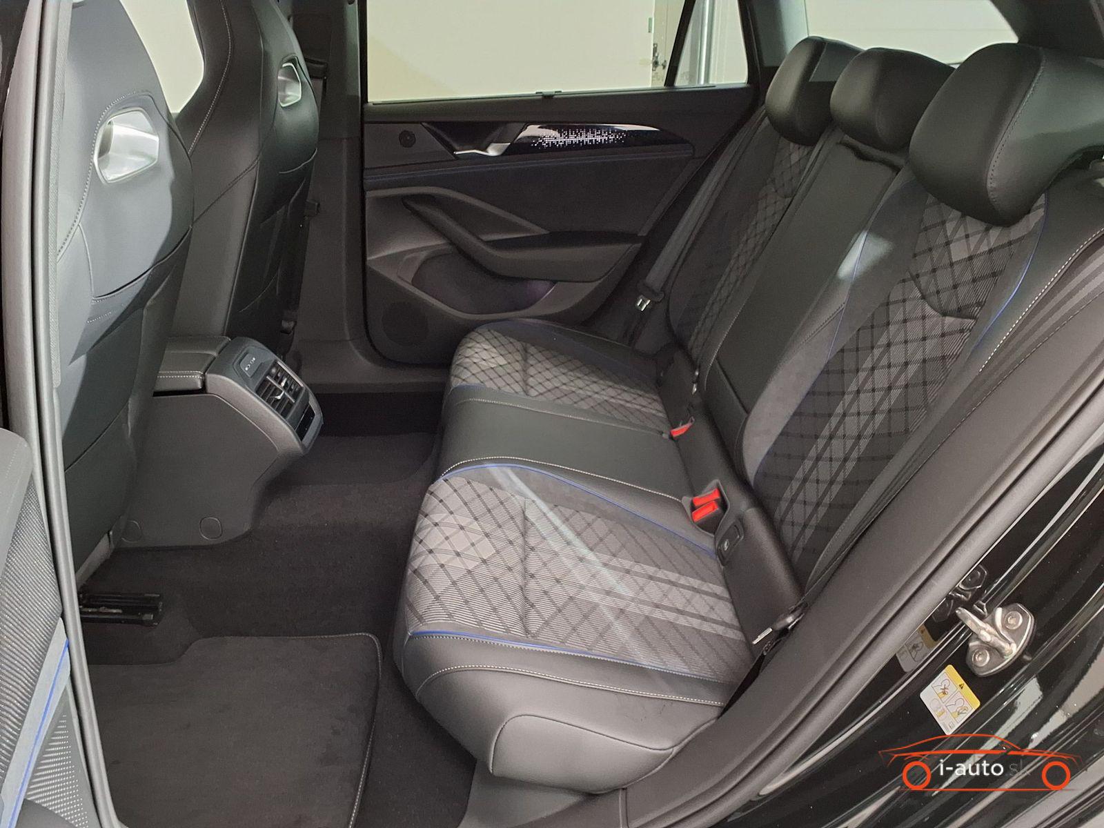 Volkswagen Passat Alltrack Passat Variant R-Line  za 48500€