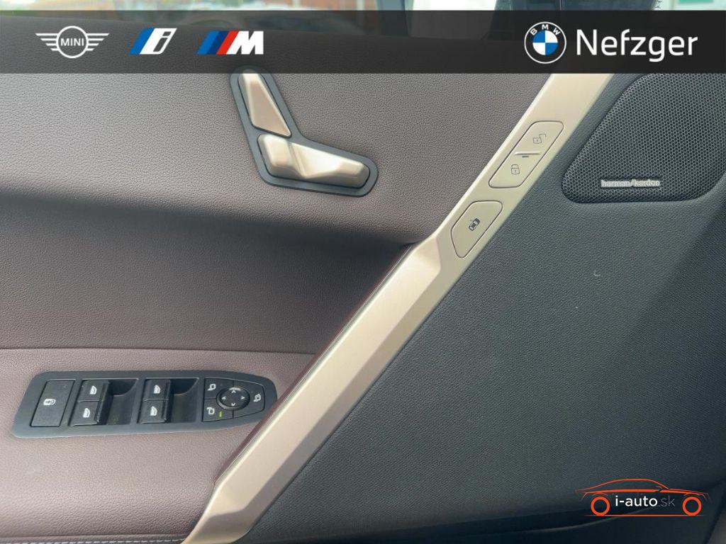 BMW iX xDrive40 Premium Plus za 45710€