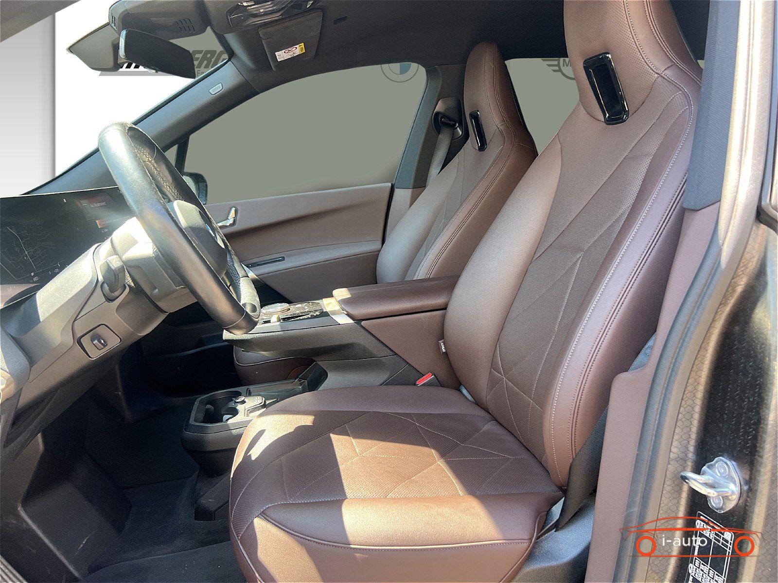 BMW iX xDrive40 za 42900€