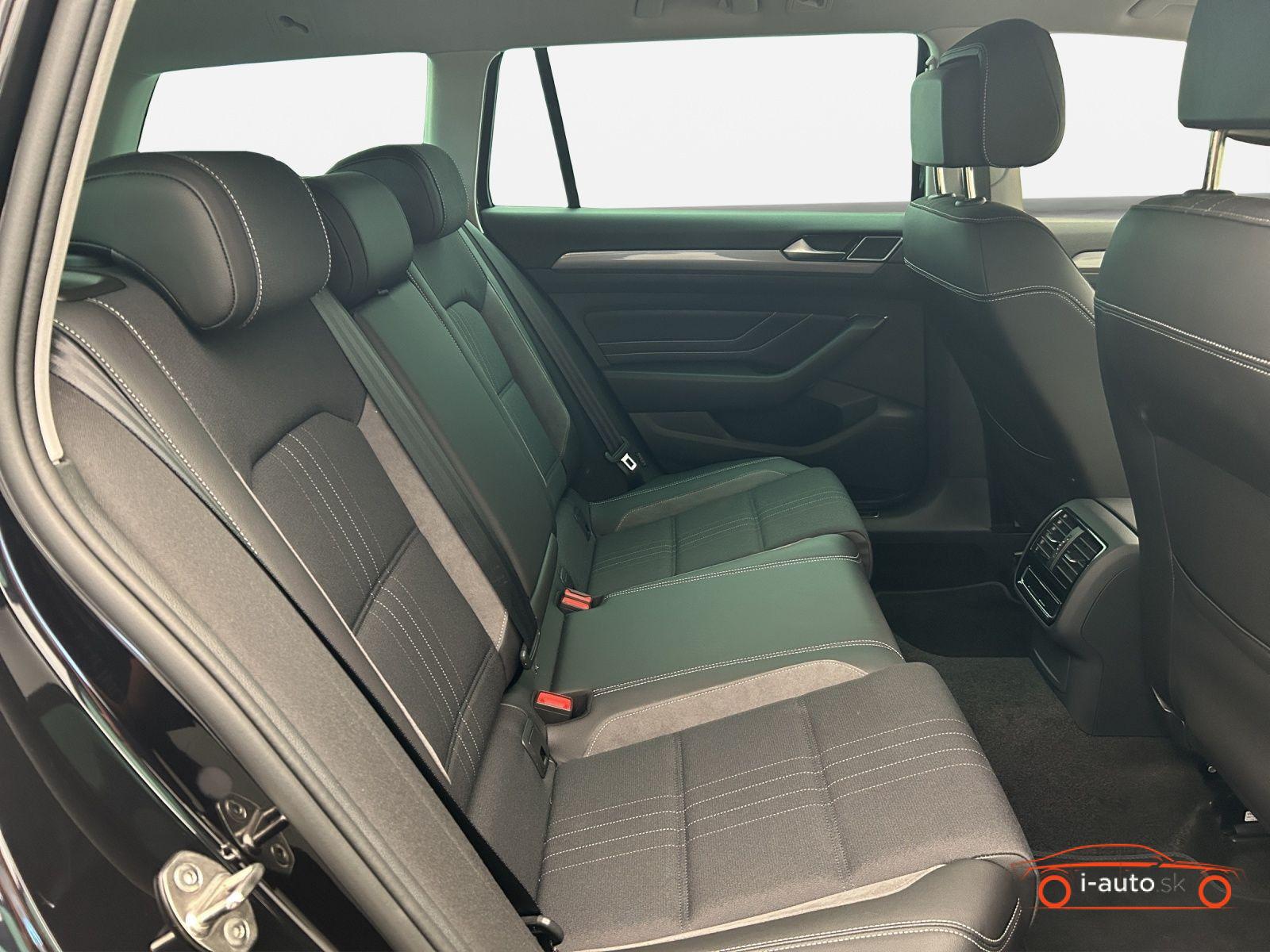 Volkswagen Passat Alltrack Variant 4Motion 2.0 TDI za 35310€