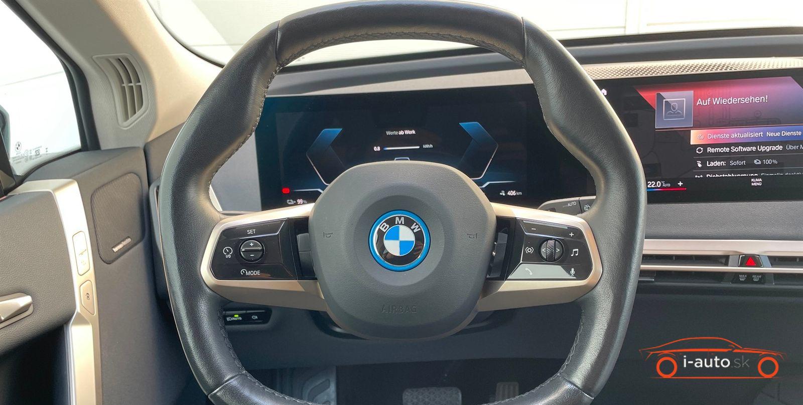 BMW iX xDrive40 za 40700€