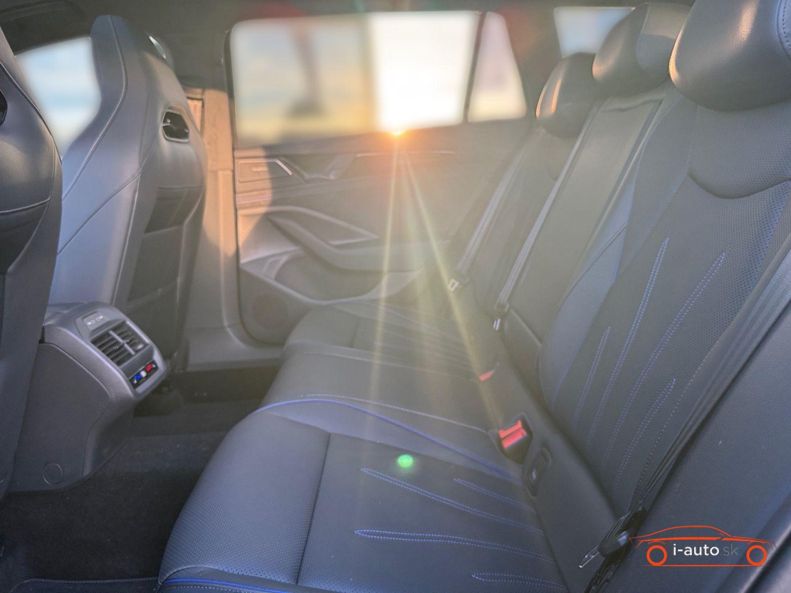 Volkswagen Passat R-Line  2.0 TDI za 58200€