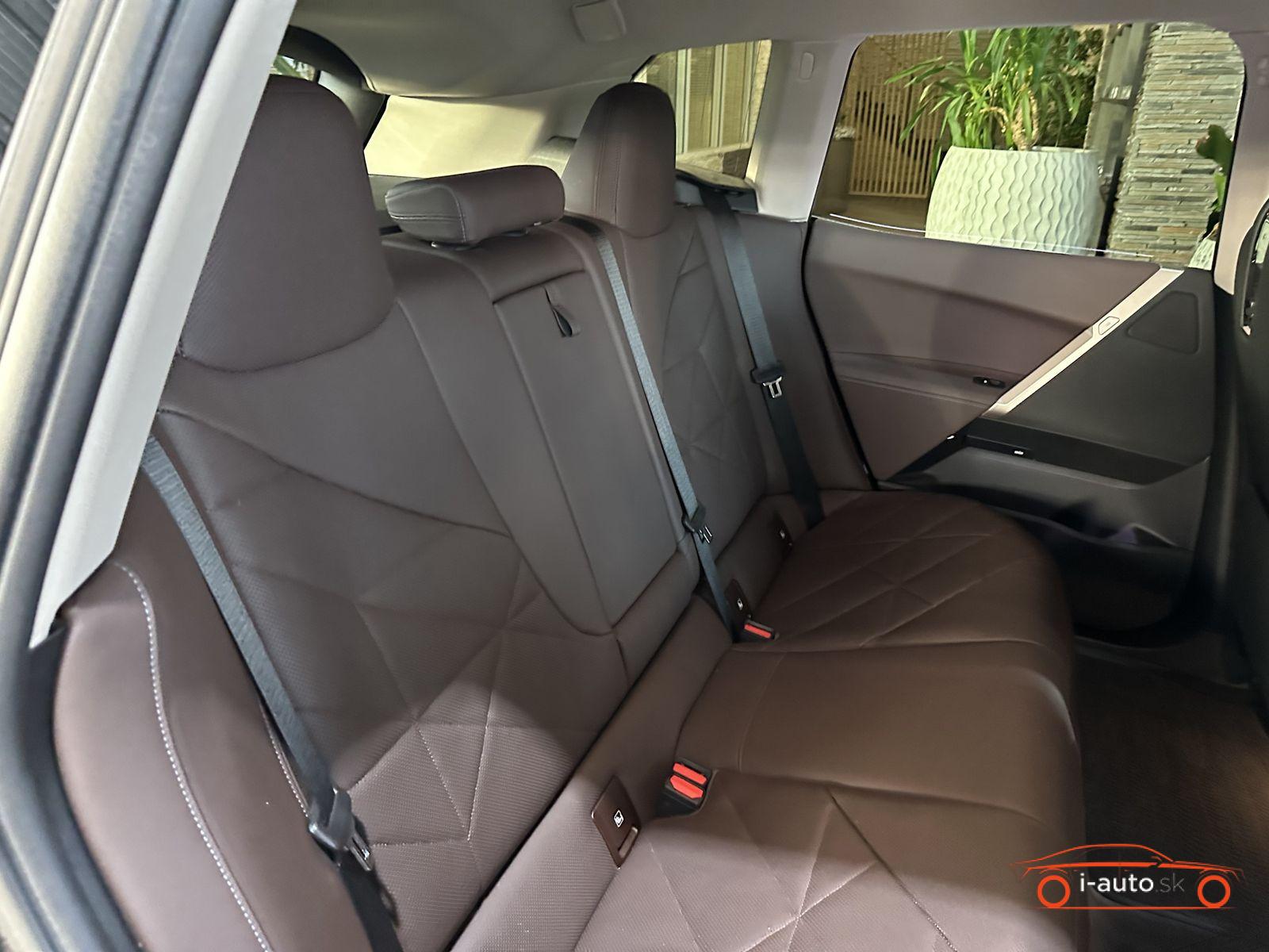 BMW iX xDrive40 za 44800€