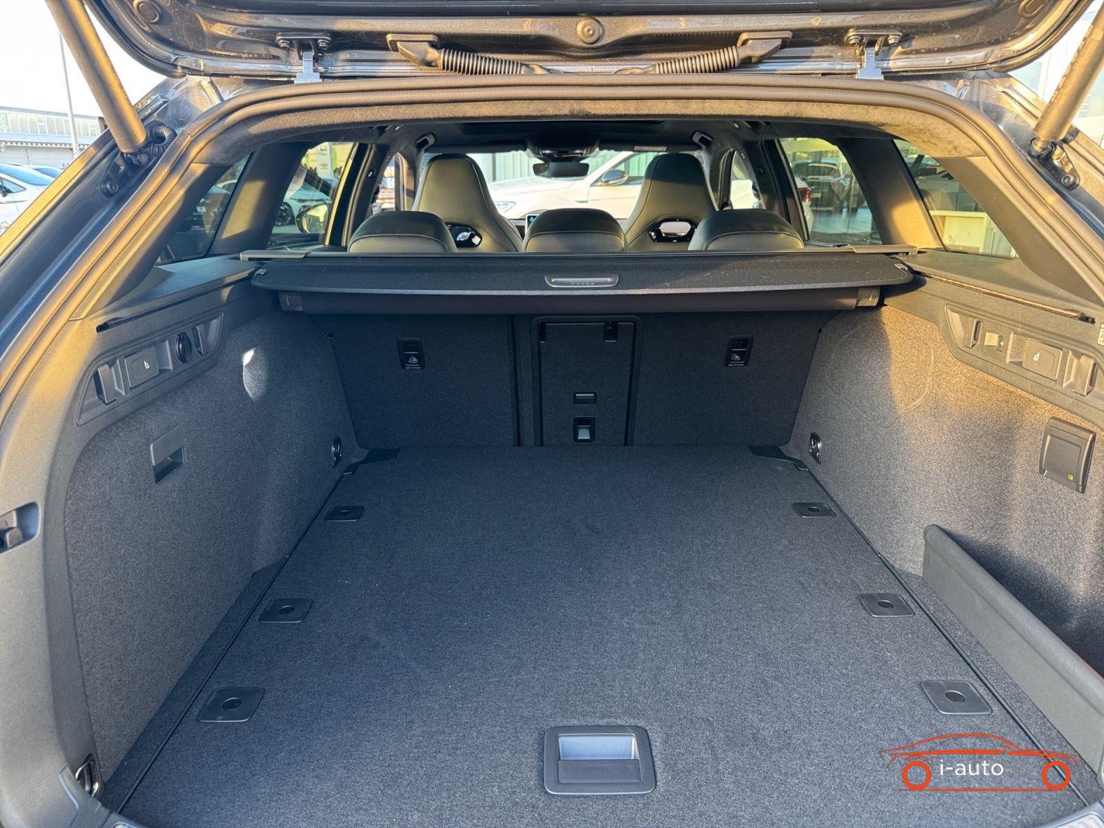 Volkswagen Passat R-Line  2.0 TDI za 58200€