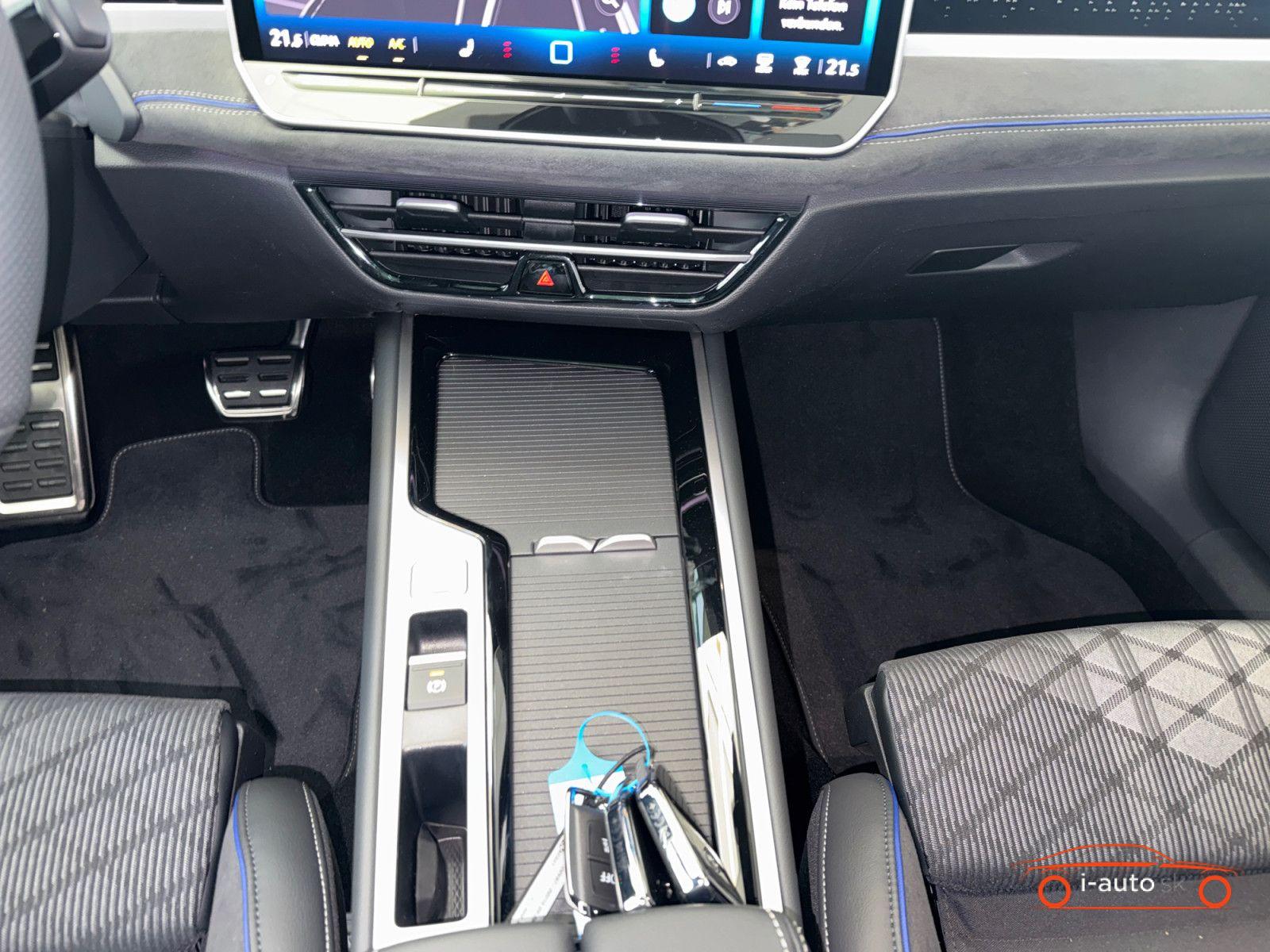 Volkswagen Passat  2,0l TDI 4MOTION  za 61200€