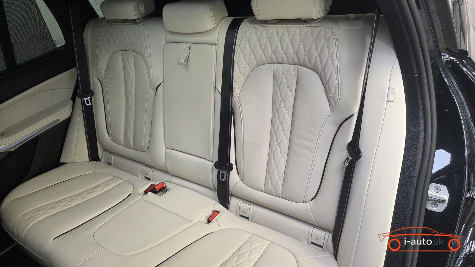 BMW X5 xDrive 50e M Sport Pro za 101500€