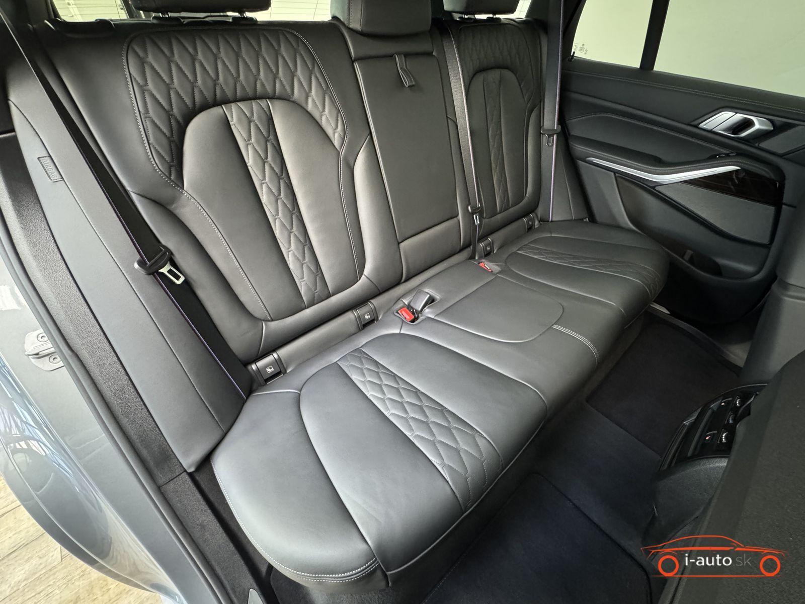 BMW X5 xDrive 30d M Sport  za 87000€