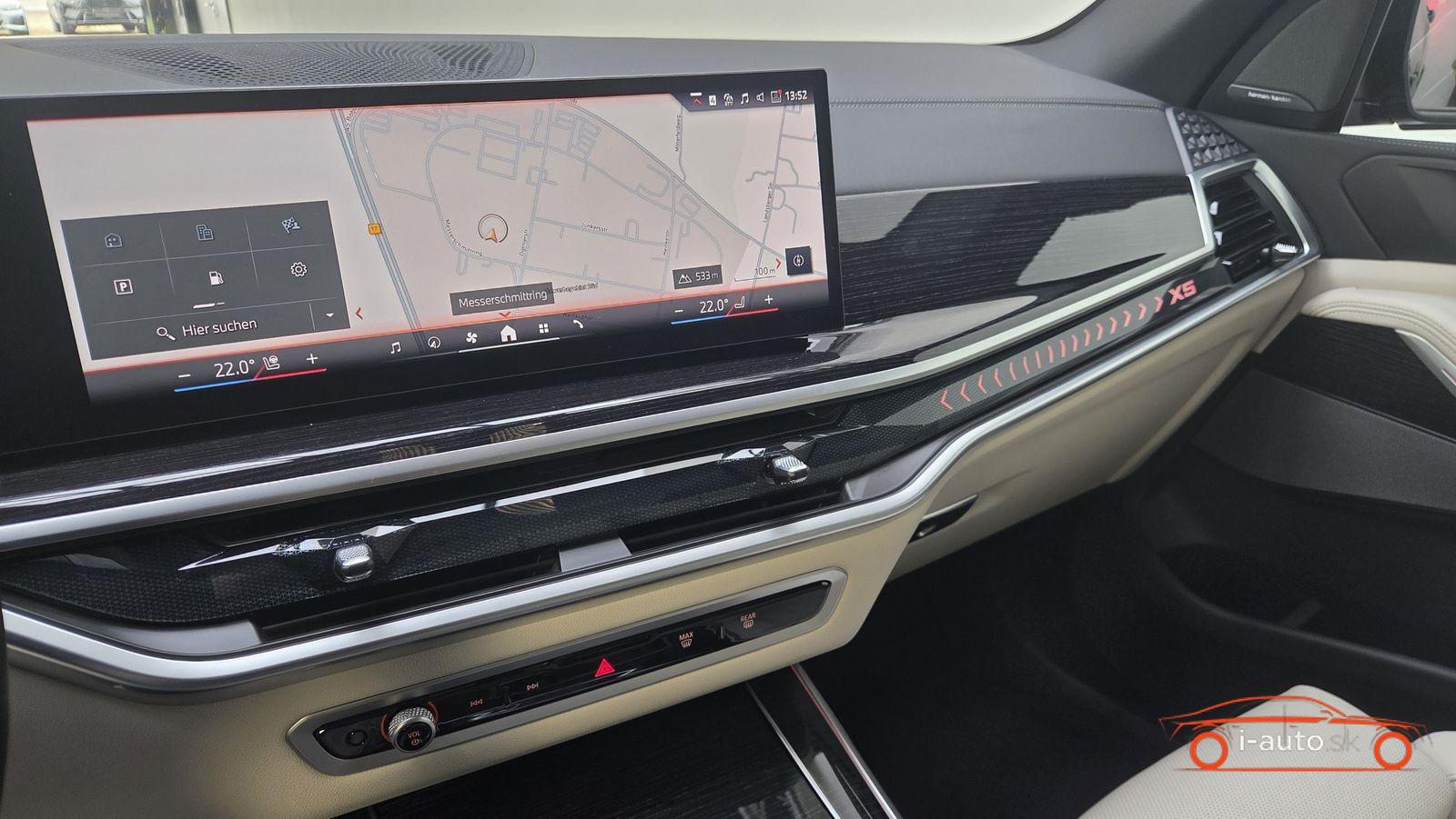 BMW X5 xDrive 50e M Sport Pro za 101500€