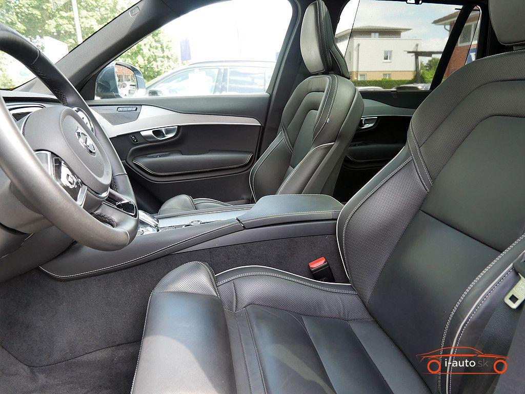 Volvo XC90 B5 AWD Plus Bright  za 56840€