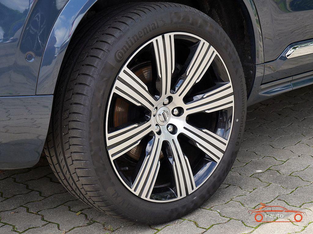 Volvo XC90 B5 AWD Plus Bright  za 56840€