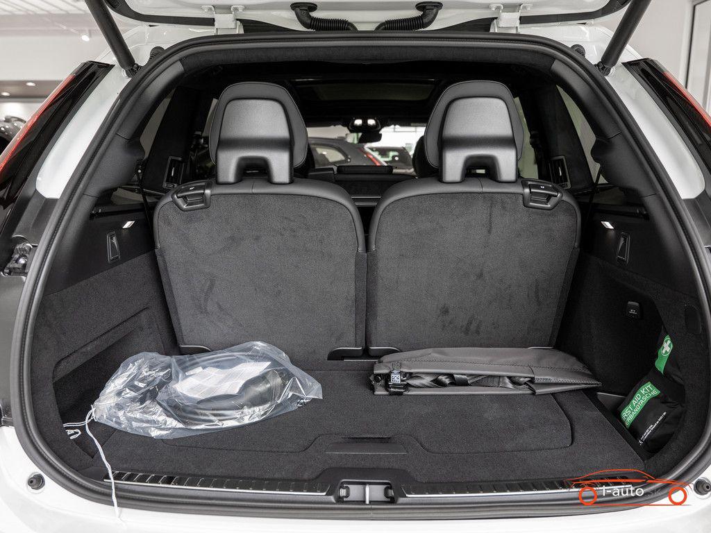 Volvo XC90 T8 Ultra Dark za 105000€