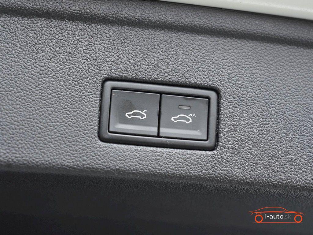 Volkswagen Touareg 3.0 TDI DSG 4Motion R-Line za 54900€