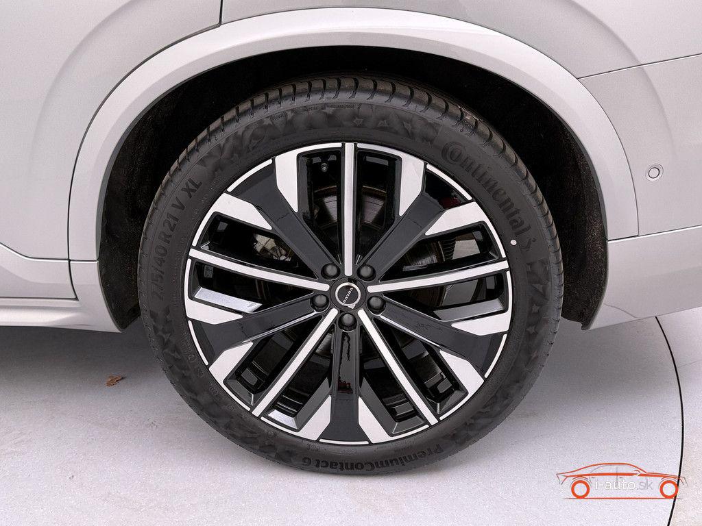 Volvo XC90 T8 Ultra Dark Plug-In Hybrid AWD za 82500€