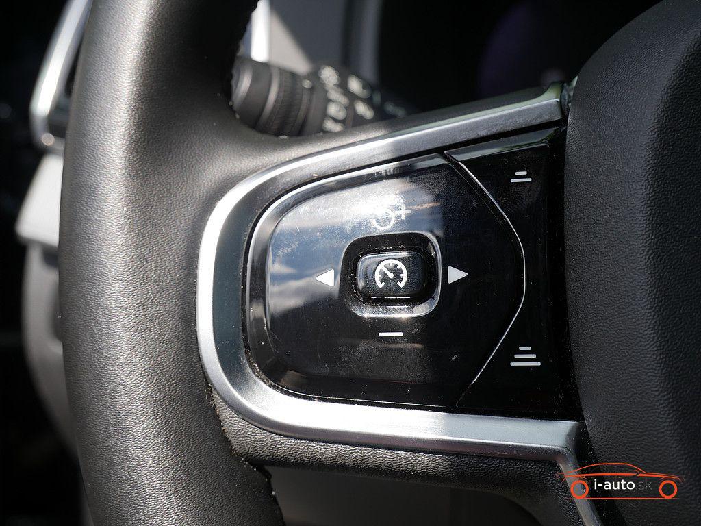 Volvo XC90 B5 AWD Plus Bright  za 56840€