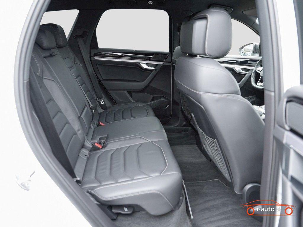 Volkswagen Touareg 3.0 TDI DSG 4Motion R-Line za 54900€