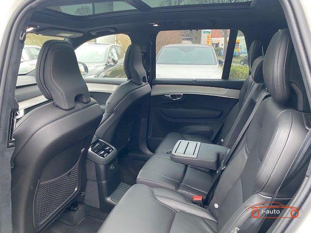 Volvo XC90 T8 AWD Ultra Black Edition za 81500€