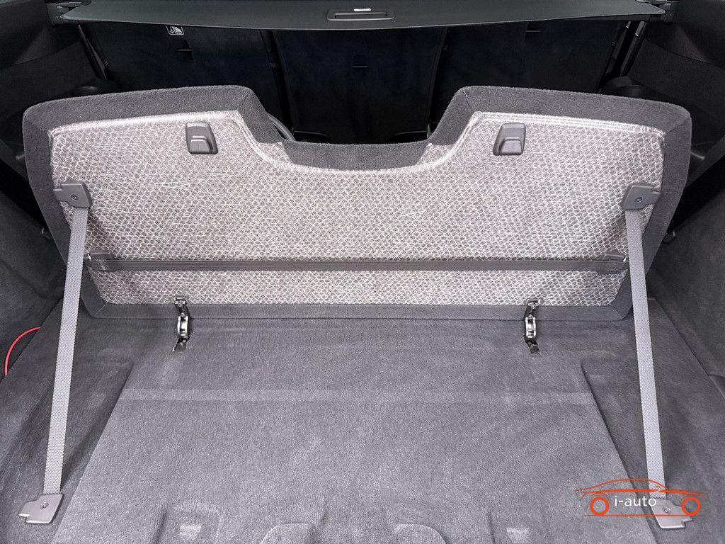 Volvo XC90 T8 Ultra Dark Plug-In Hybrid AWD za 82500€