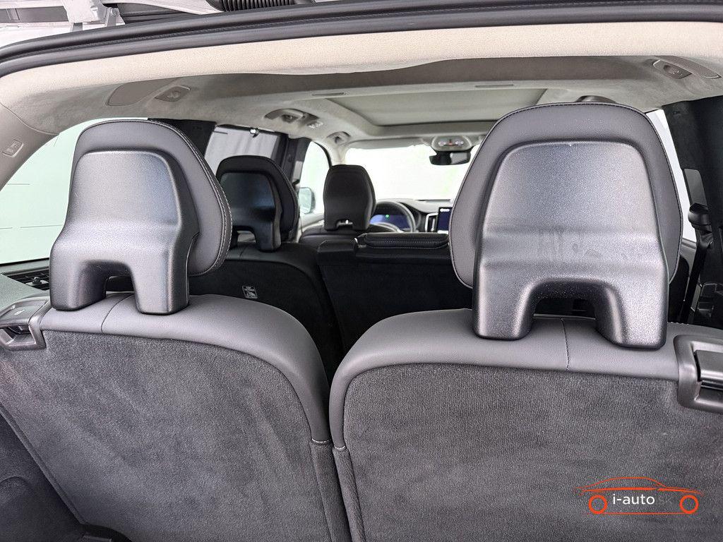 Volvo XC90 T8 Ultra Dark Plug-In Hybrid AWD za 82500€
