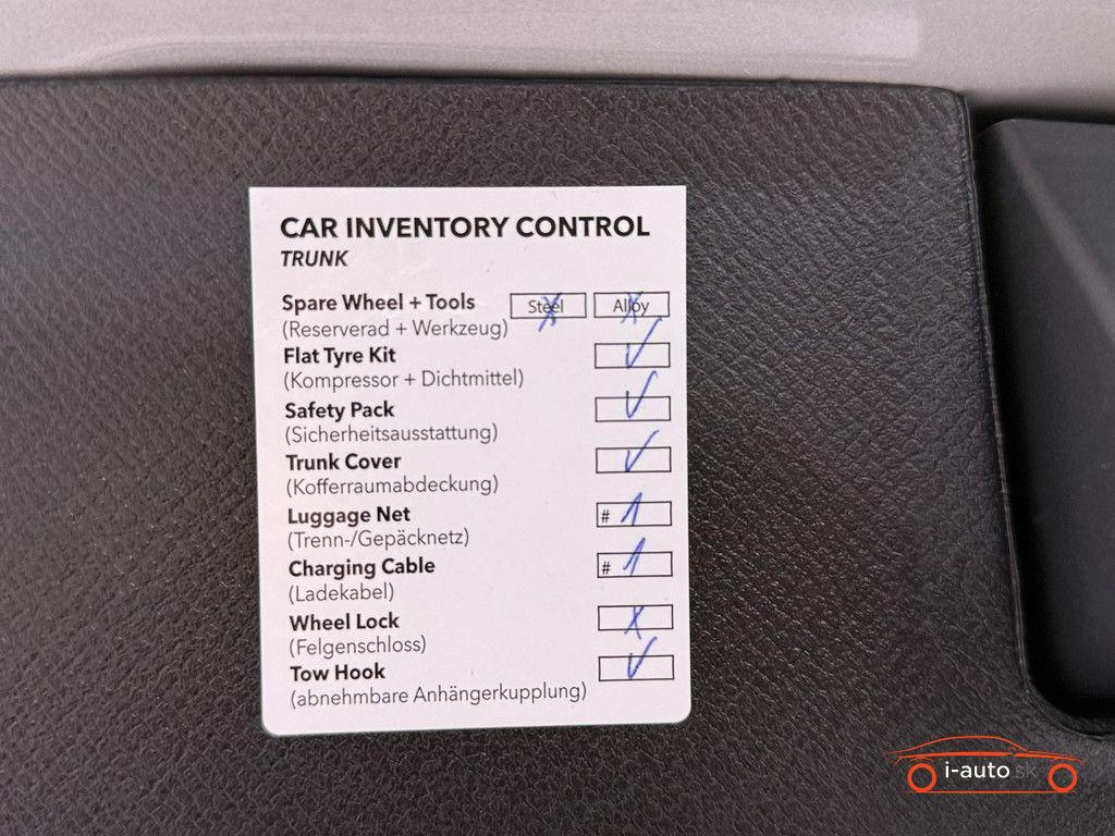 Volvo XC90 T8 Ultra Dark Plug-In Hybrid AWD za 82500€
