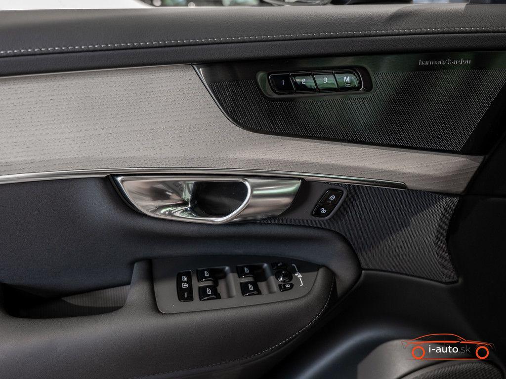 Volvo XC90 T8 Ultra Dark za 105000€