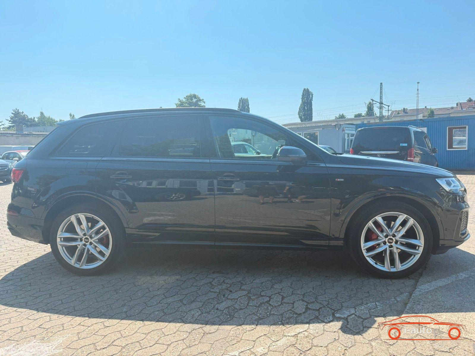 Audi Q7 50 TDI quattro competition plus Sline za 53230€