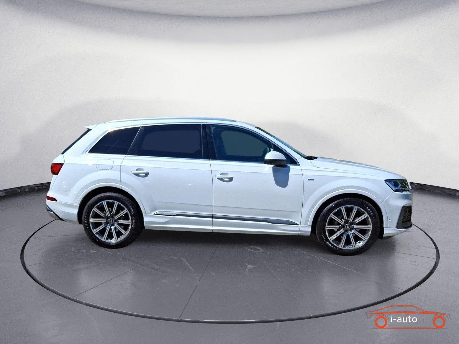 Audi Q7 S line 50 TDI quattro za 45640€
