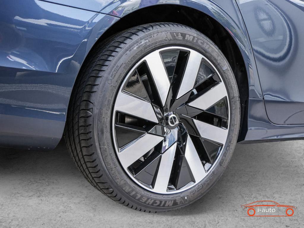 Volvo S90 T8 AWD Ultimate Dark za 60600€