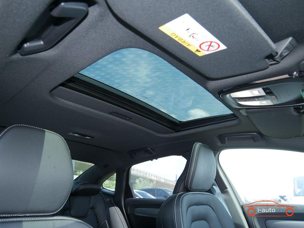 Volvo S90 T8 Ultimate Dark AWD za 74600€