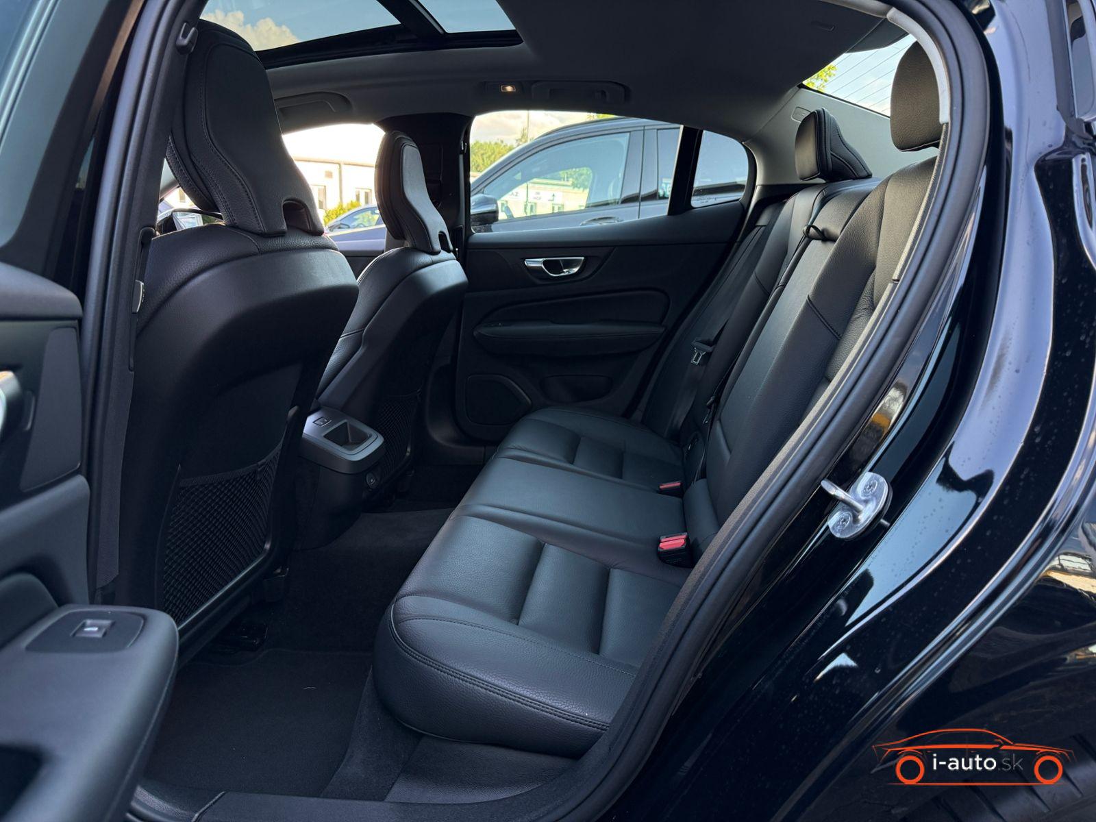 Volvo S60 Plus Dark za 40800€