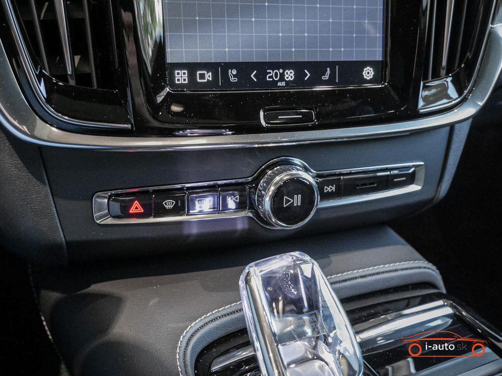 Volvo S90 T8 AWD Ultimate Dark za 60600€