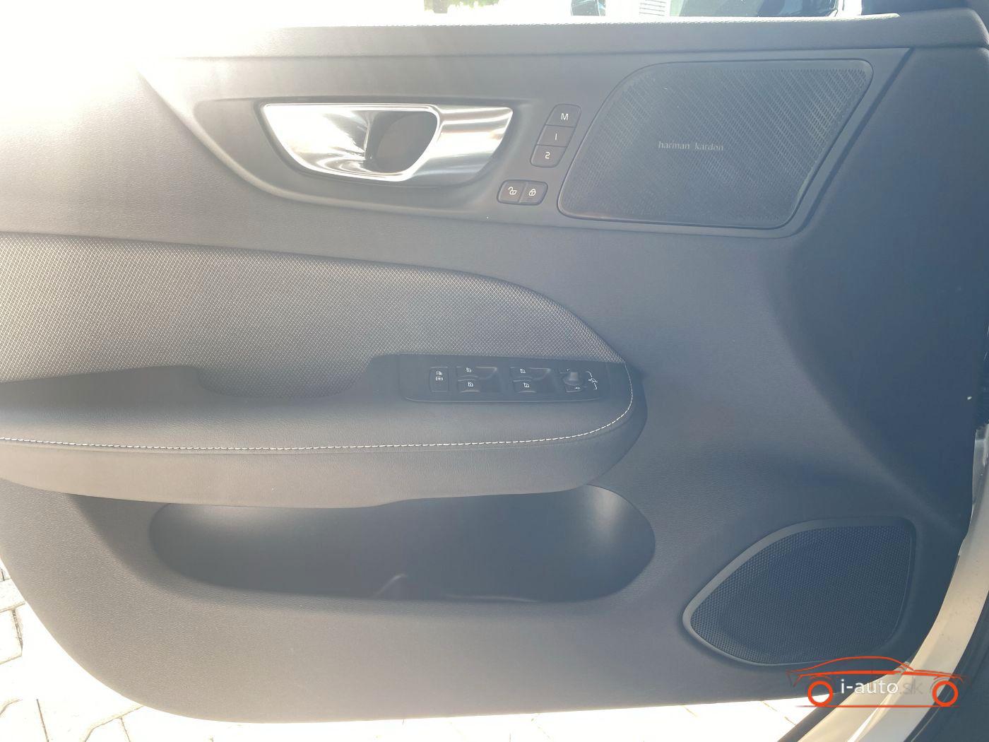 Volvo S60 B5 Ultimate Dark AWD  za 42000€