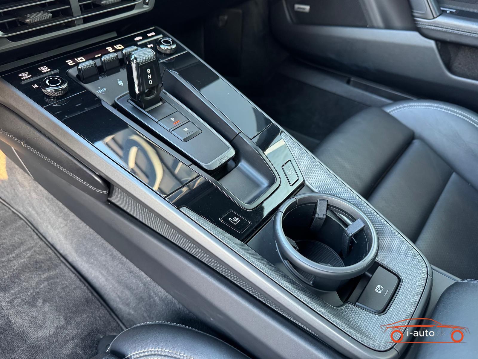 Porsche 911 992 Carrera 4S za 111000€