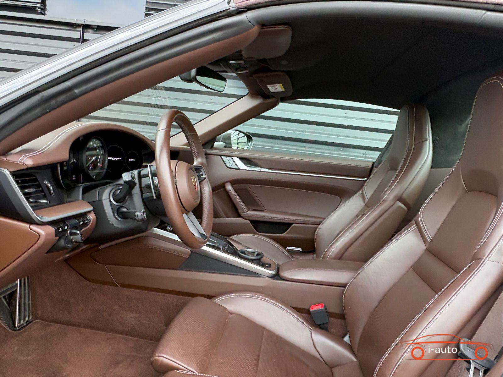 Porsche 911 992 Targa 4 za 132800€