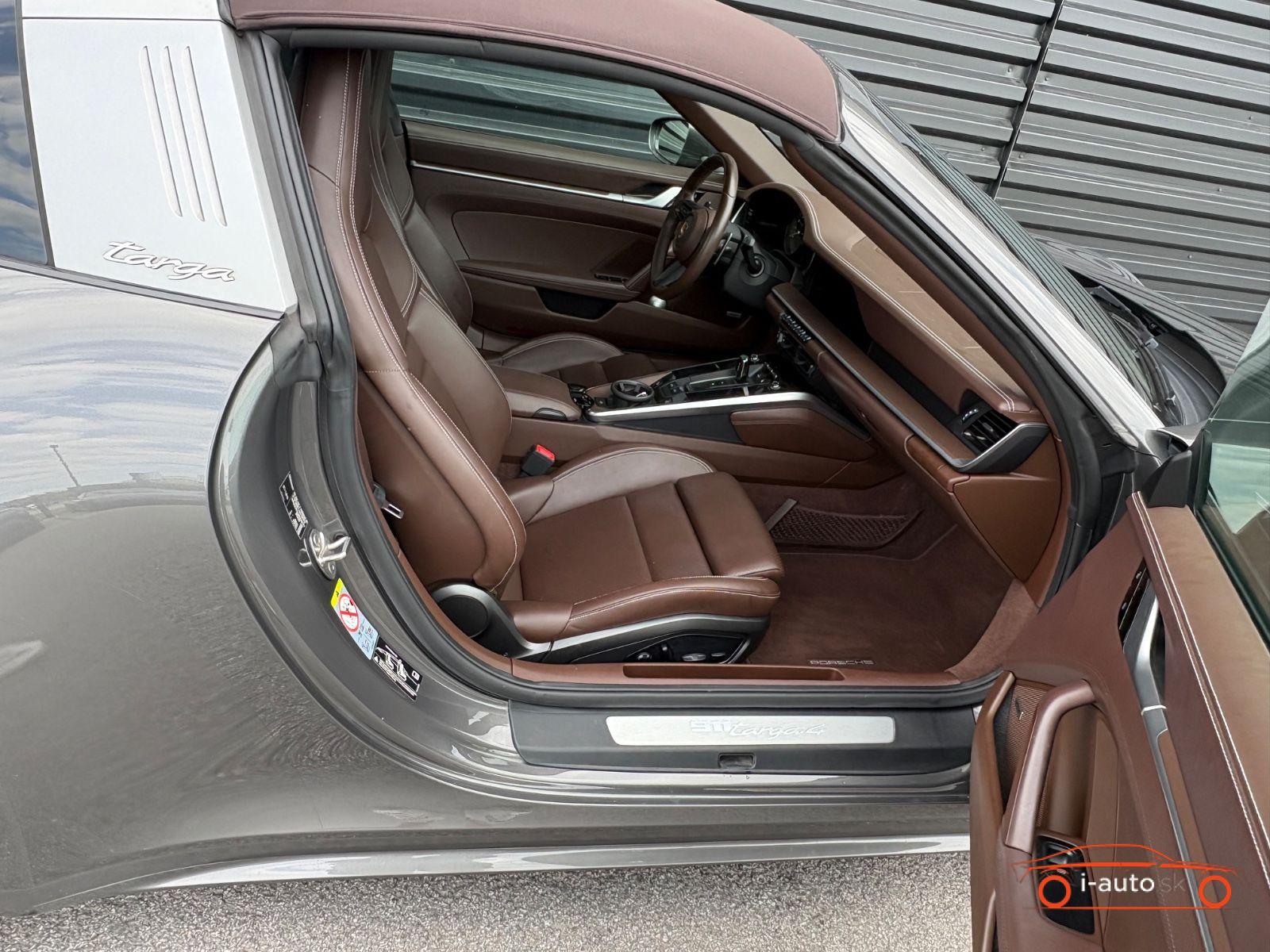 Porsche 911 992 Targa 4 za 132800€