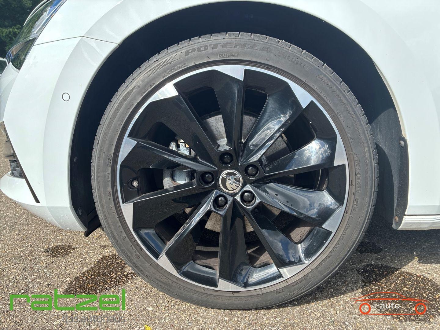 Skoda Superb Combi 2.0 TDI Sportline za 31300€