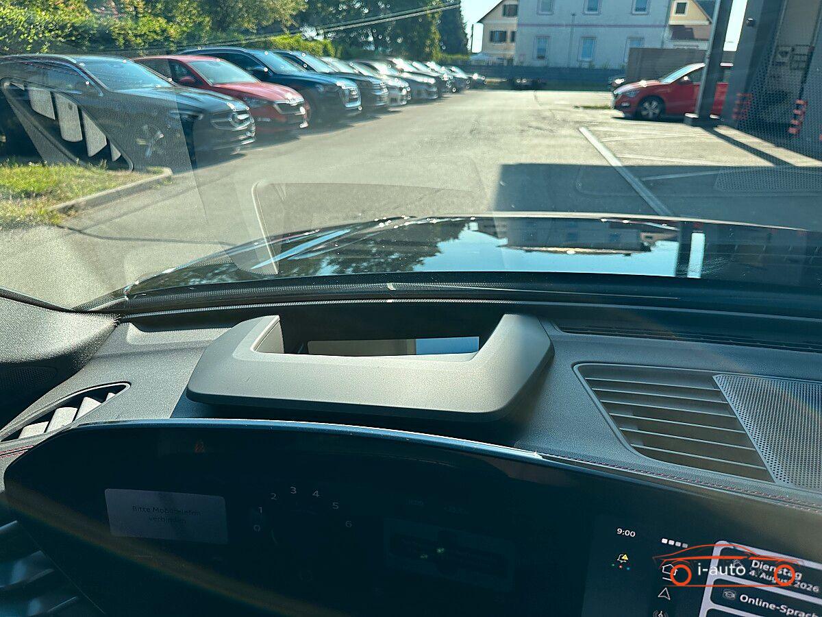 Audi RS5  PHEV quattro Tiptronic za 148600€