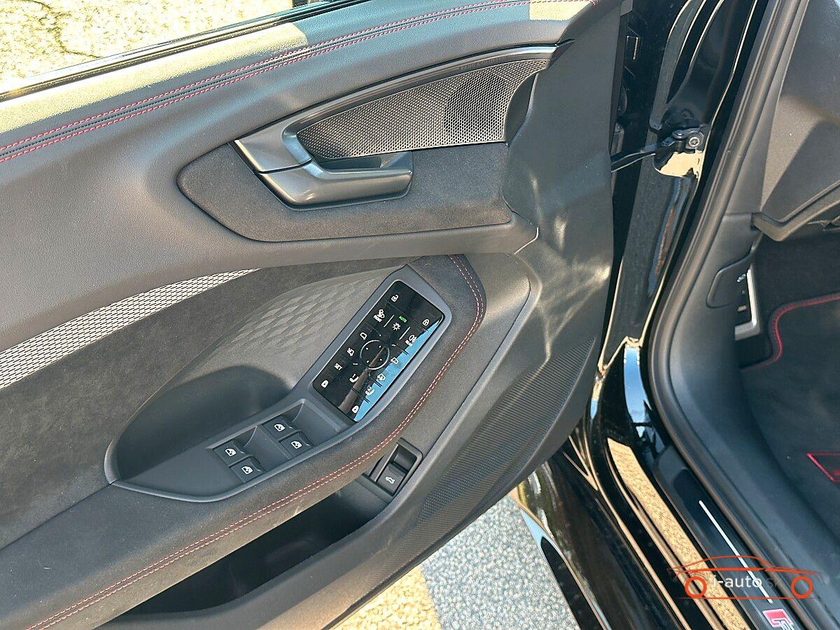 Audi RS5  PHEV quattro Tiptronic za 148600€