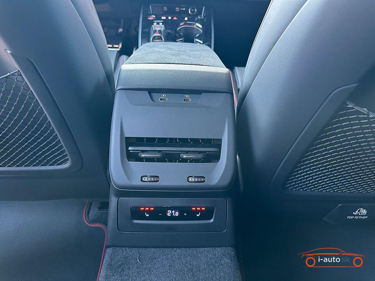 Audi RS5  PHEV quattro Tiptronic za 148600€