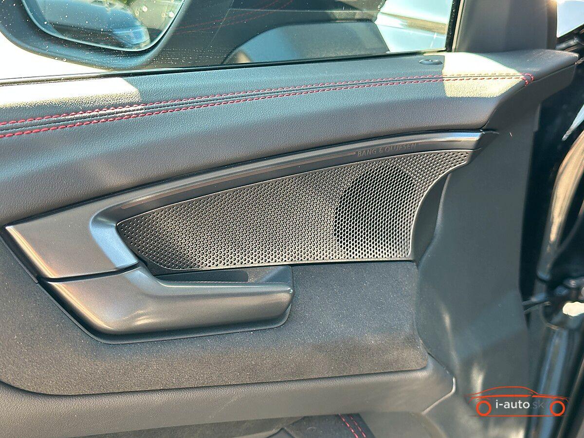 Audi RS5  PHEV quattro Tiptronic za 148600€