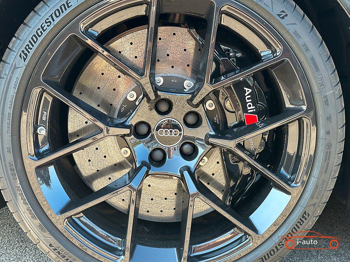 Audi RS5  PHEV quattro Tiptronic za 148600€
