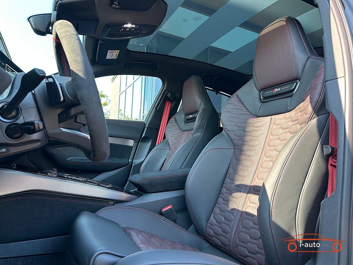 Audi RS5  PHEV quattro Tiptronic za 148600€