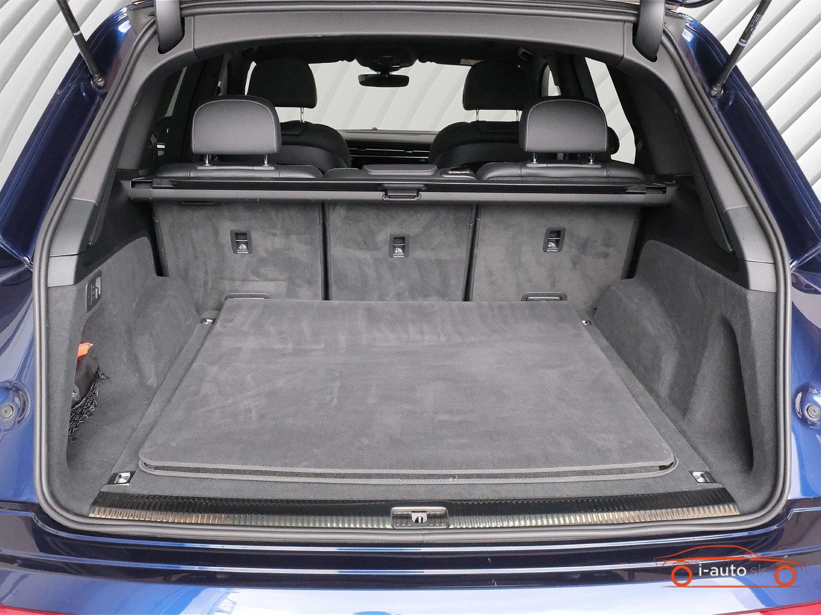 Audi Q7 50 TDI quattro S line za 64500€