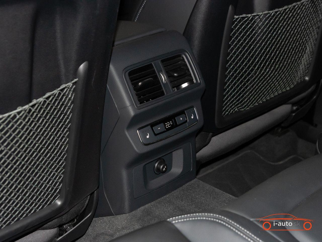 Audi SQ5 Sportback 3.0 TDI quattro za 54700€