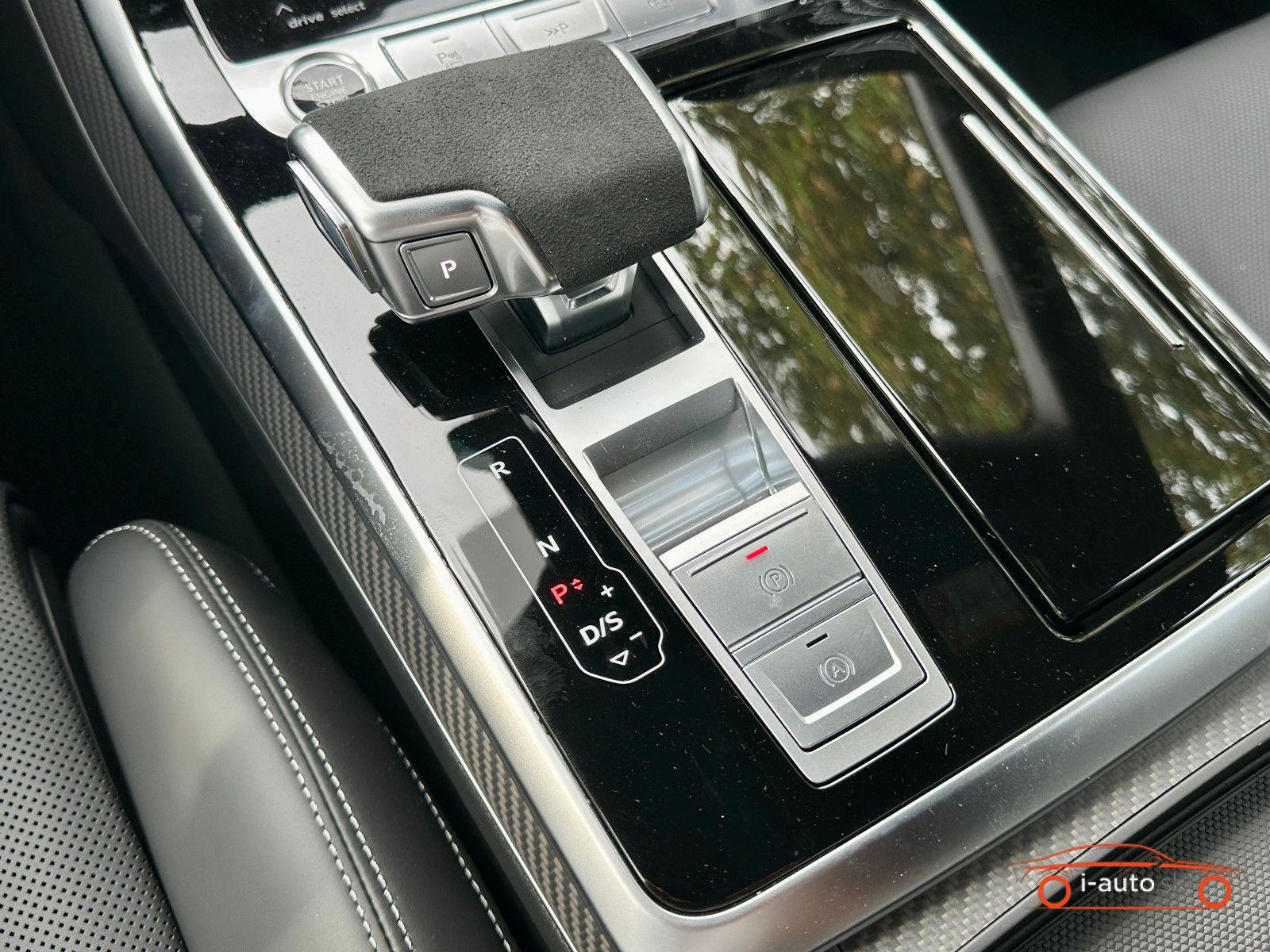Audi Q8 TDI quattro S LINE EXCLUSIVE za 99500€