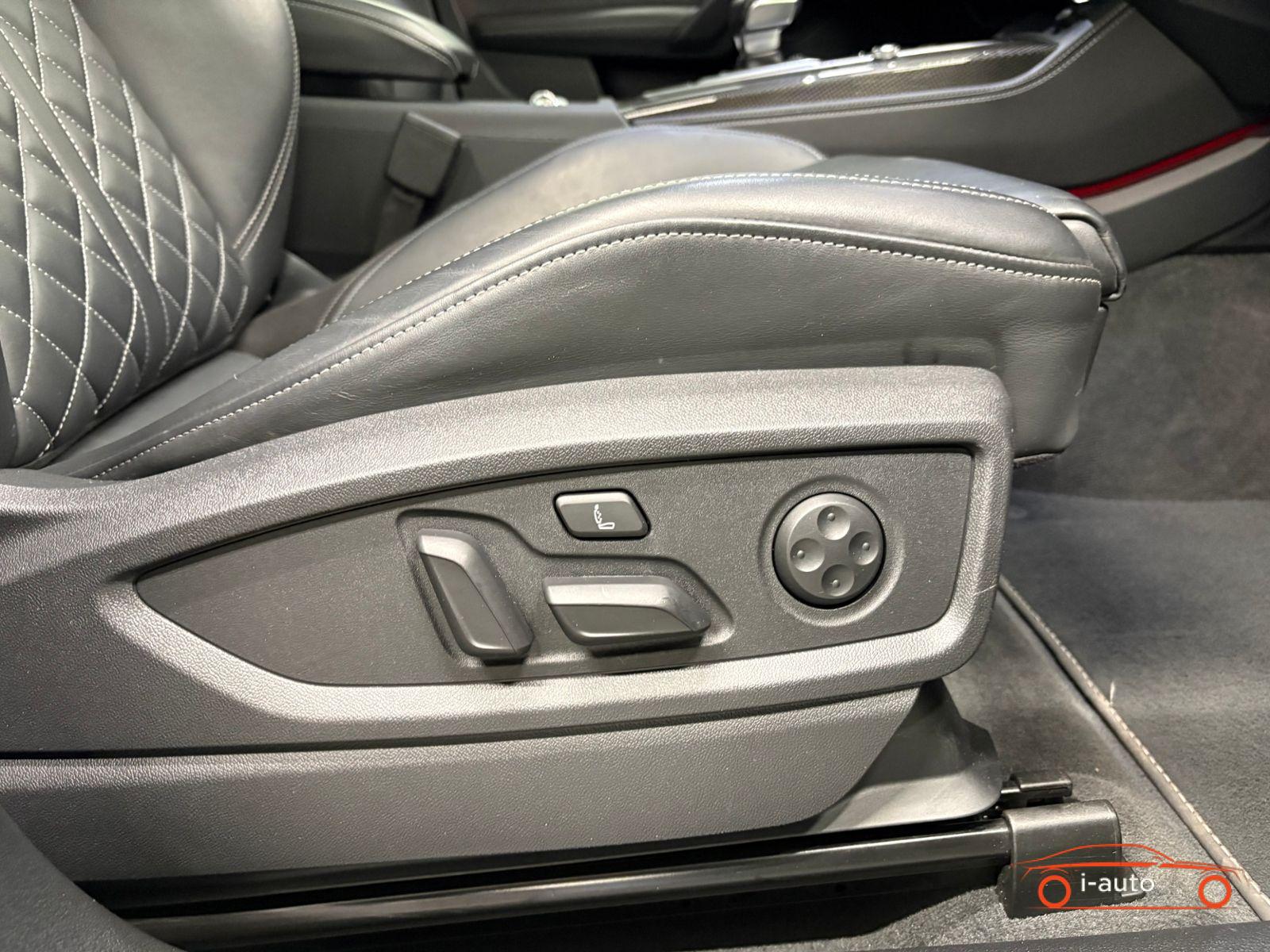 Audi SQ5 Sportback 3.0 TDI quattro za 56900€