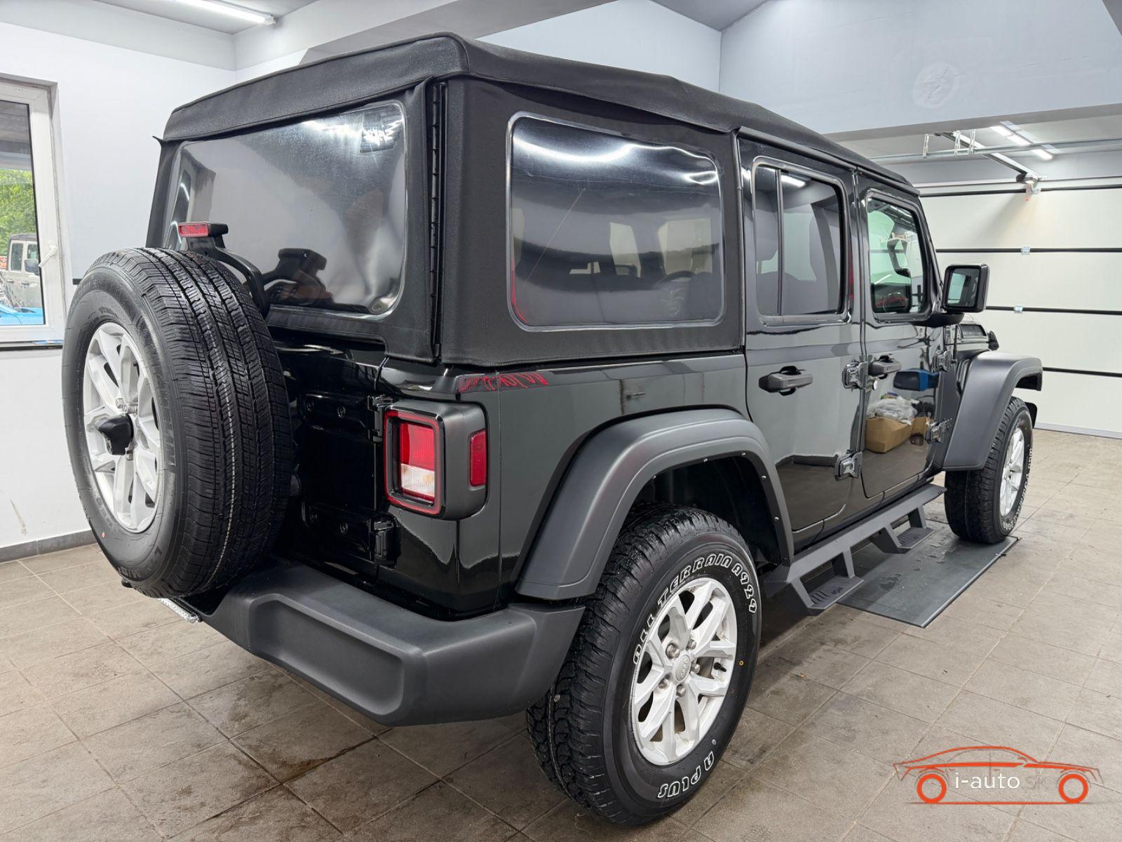 Jeep Wrangler 3.6 V6 eTorque 4X4 Sport S za 46500€